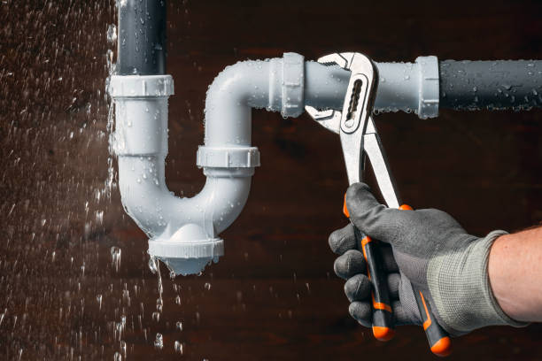 Professional Drain Cleaning technician working in Bluff Springs, IL